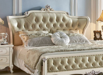 Luxury Royal Beds Double bed Hotel Chesterfield Leather Bed Solid wood