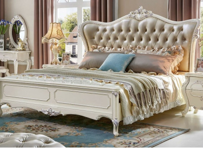 Royal Bed Chesterfield Palace Leather Beds Hotel Double bed Solid wood