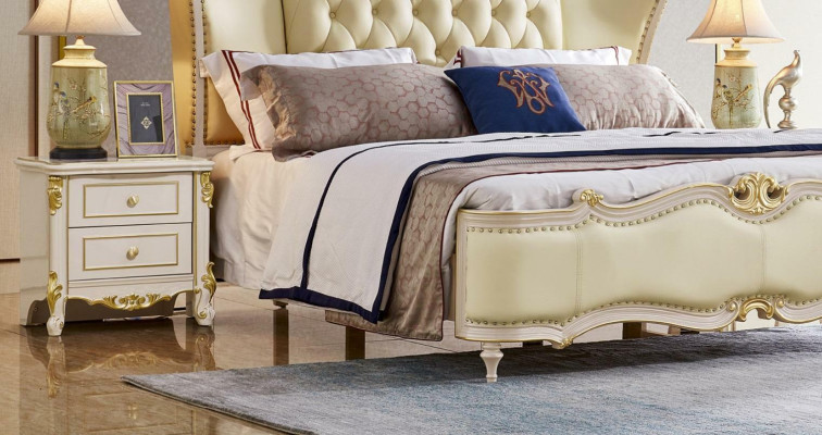 Chesterfield Bed Bedside table 3 pieces. Set Beds Bedroom Leather Solid wood