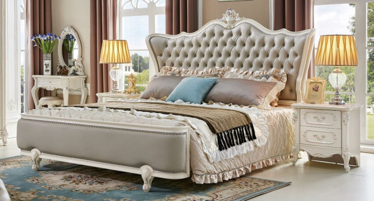 Luxury Chesterfield Baroque Bed Bedside table 3-piece. Bedroom Sets Solid wood
