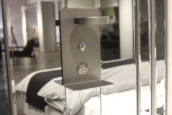 Bed 2x Bedside tables Stool Design Bedroom Set 4pcs Luxury Furniture new