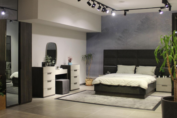 Complete Bedroom Furniture Set Bed 2x Bedside table Dressing table Mirror 8pcs new