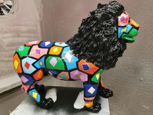 Abstract Lion Hand Painted Figures Statues Sculpture Modern Design Lion Garden