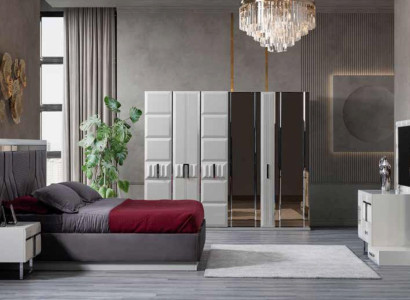 Bedroom Set Italian Style Furniture Bed Wardrobe Bedside table 5 pieces.