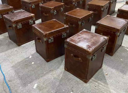 Side table Vintage Leather Cube Chest Coffee table Sofa Living room Table Suitcase