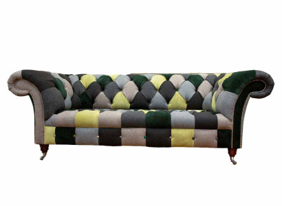 Beautiful stylish 3-seater Chesterfield sofa for the living room