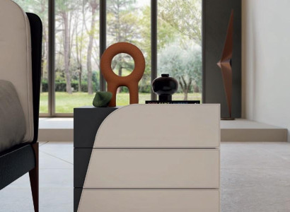 Bedroom Bedside table with 3 drawers Wood Italian Furniture Design Bizzotto