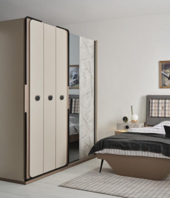 Bedroom Complete's Bed Bedside table Chest of drawers Mirror Wardrobe 5pcs.