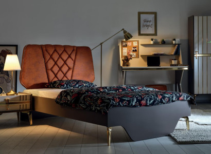 Luxurious modern bedroom furniture set bed bedside table desk new
