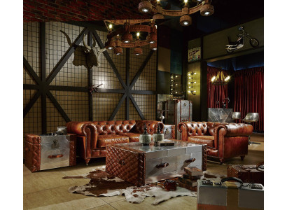 Classic Chesterfield Suite 4 pieces. Sofa Coffee table Side table Living room