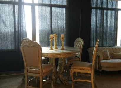 Dining table 4x Chairs Classic Dining room Suite 5pcs. Set of round tables