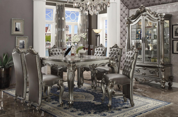 Gray Classic r Rectangular Dining table with 8x Chesterfield Wood leather chairs