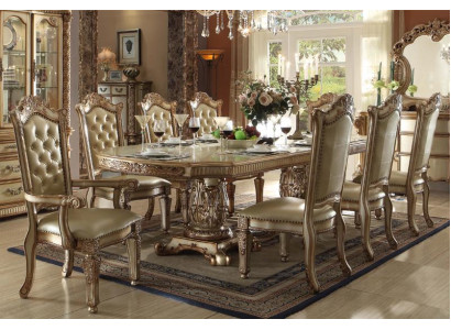 Complete e Beige Dining room Suite Luxurious dining table with leather chairs