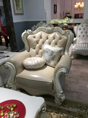 Upholstery 1 Seater Antique Style Chairs Beige Wood Baroque Throne Royal Armchair