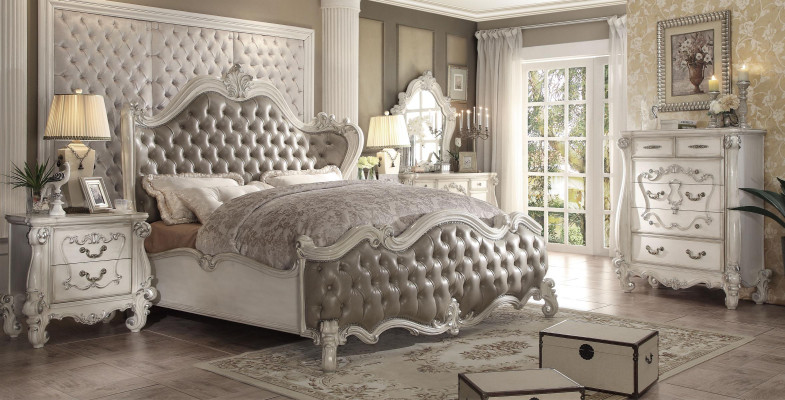 Classic s Bedroom Set Bed Bedside table Chest of drawers Mirror 5pcs.