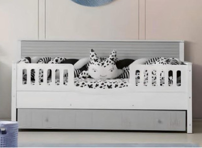 Stylish Childrens bed: Comfort for little dreamers Luxurious Gray Colour
