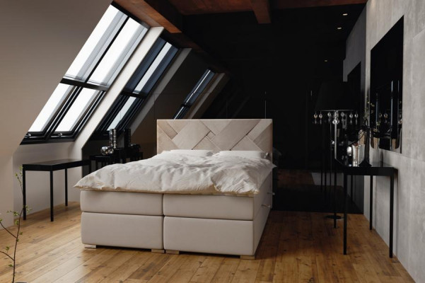 Luxury Bed Designer Bedroom Upholstered furniture Modern Double bed Box spring bed