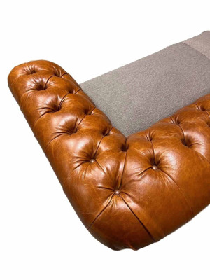 Classic 4-Seater Chesterfield Couch in Brown - High-quality textile and elegant leather design