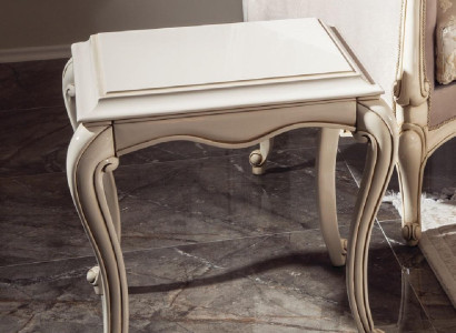 Classic newspaper tables Wood Side table Table Living room Baroque