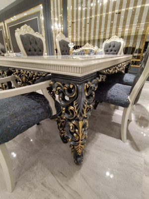 Luxurious Dining room Set with Dining table, 6 chairs and stylish elegance