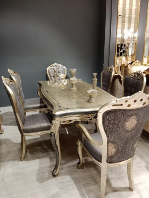 Exquisite Dining room Furniture luxurious Dining table + 4x Table Chairs Gold