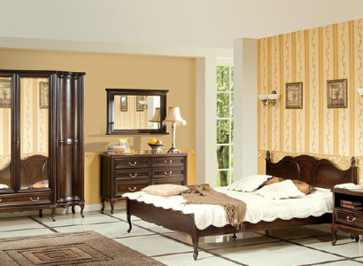 Italian Style Furniture Bed Bedside tables Keierschrank Chest of drawers Mirror Complete