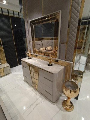 Bedroom Complete's Bed 2x Bedside tables Wardrobe Chest of drawers with Mirror