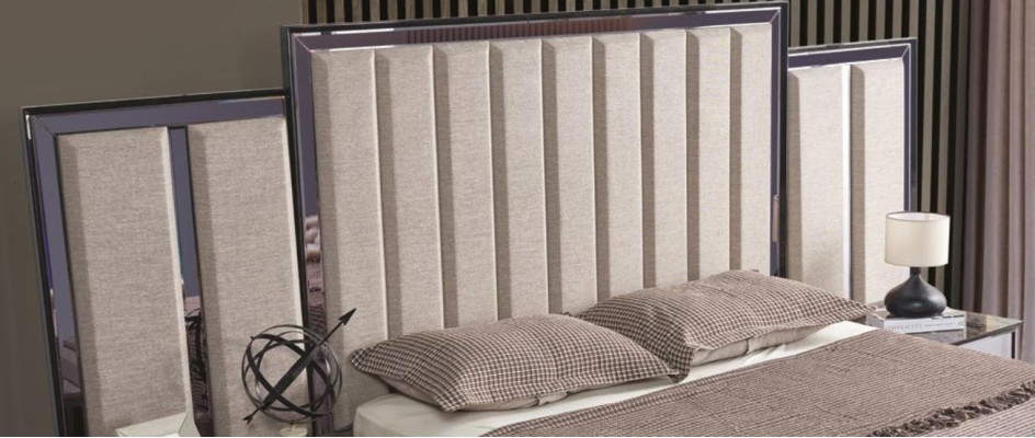 Stylish Bedroom Set Bed and 2x Bedside tables new luxury wooden furniture