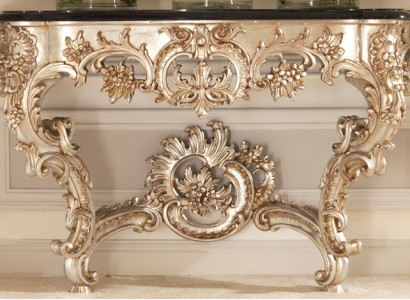 Rosette console table in Classic n style