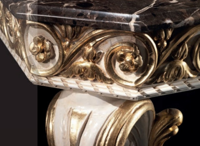 Designer coffee table with marble top in Classic n style