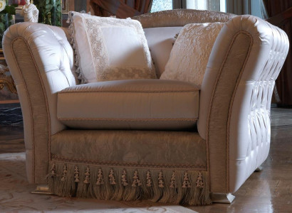Luxury Armchair Upholstery Throne Real wood Italian Furniture Single Seater Sofa Couch new
