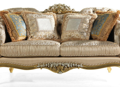 Classic r Beige Chesterfield Two-seater Upholstery 2-Seater Wooden Frame