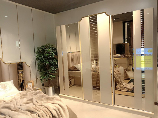 Bedroom Luxury Wardrobe beige Wood Design new Modern Furniture