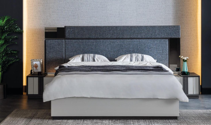 Luxury Hotel Bedroom Furniture Bed with 2x bedside tables 3-piece. Complete set