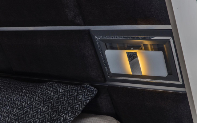 Bedroom Suite Luxury Bed Designer Dressing table Console 5-piece set