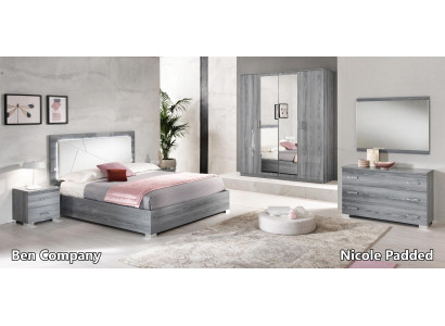Italian furniture 4 pieces. Bedroom Set Bed 2x Bedside table Wardrobe new