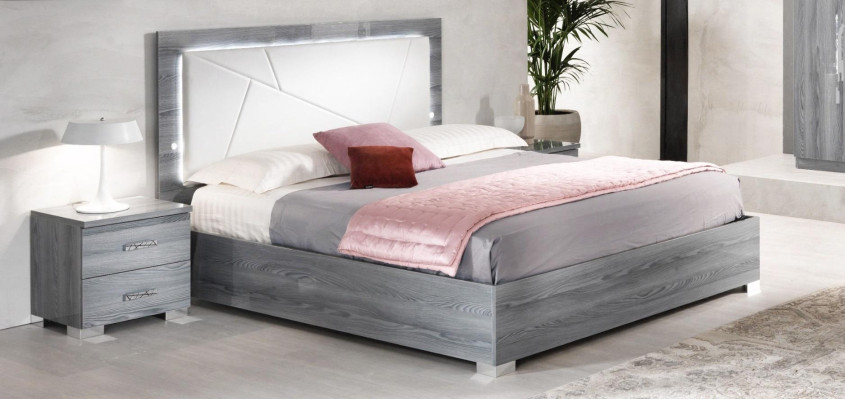 Bedroom 3 pcs. Set Bed 2x Bedside table Console Beds Double Hotel Upholstery