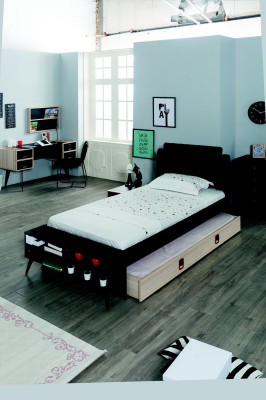 Complete's Designer Youth Room Bed Childrens room Furniture Bedside table 5 pieces.
