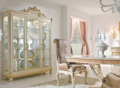 Display case Cabinets Showcases Wood Luxury Living room Furniture Wardrobe Beige