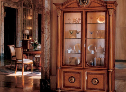 Display case Luxury Cabinets Showcases Wood Living room Furniture Wardrobe Brown Baroque Style