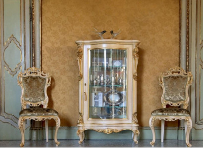 Display case Luxury Cabinets Showcases Wood Living room Furniture Wardrobe Beige