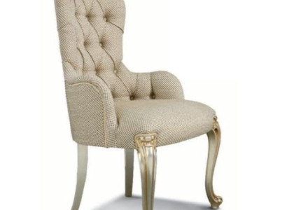 Luxurious dining chairs in beige fabric – stylish comfort for your home