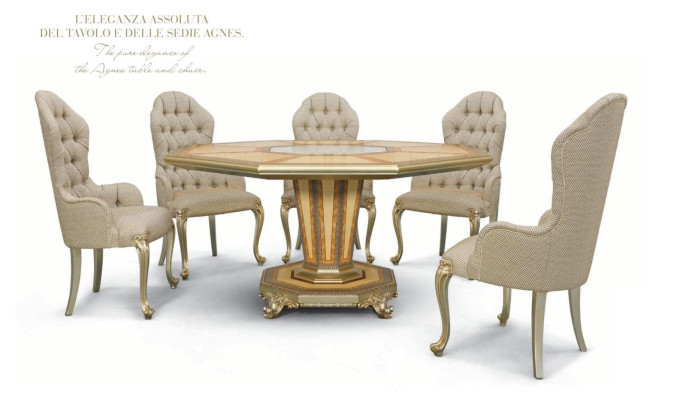 Luxurious dining chairs in beige fabric – stylish comfort for your home