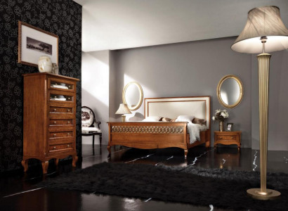 Luxury bedroom set 4 pieces. Bed 2 Bedside tables Chest of drawers Solid wood Furniture Italy