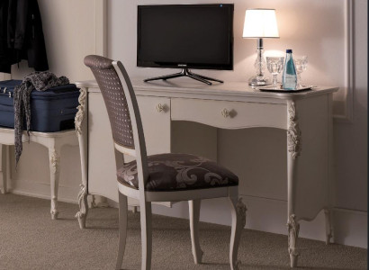 Shelves Office desk Table Chair 2-piece Desk Office Classic Furnishings Wood