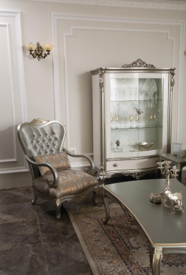 Classic Silver Display Case French Style Furniture Sideboard Glass Cabinet