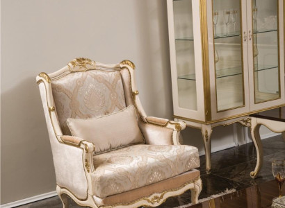 Baroque Armchair Gold Beige Armchair Single Seater Classic Style Furniture Velvet Wood