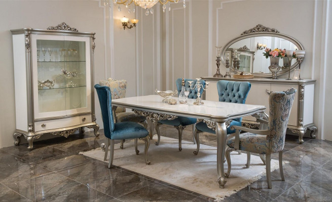 Wonderful dining table in classic n design with exclusive r table top