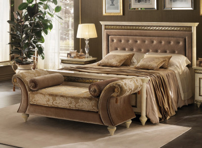 Bed Bedside table Chaise longue 4 pcs. Bedroom Set Design Modern Luxury Beds