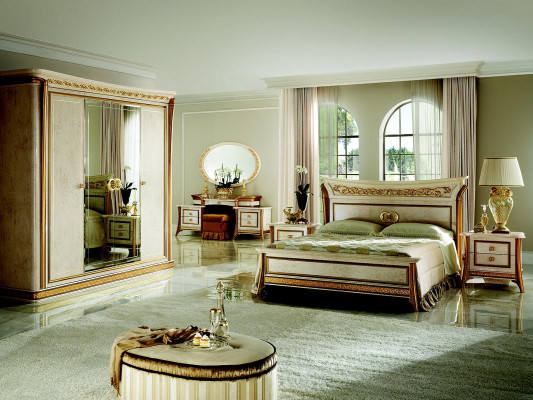 Bed + Bedside table royal Bedroom Upholstered bed Rococo Designer Furniture